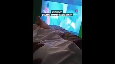 Los Angeles Rapper Pokes Chinese Super Model