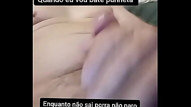 Punhetero sem vergonha fazendo a porra sai com for&ccedil_a