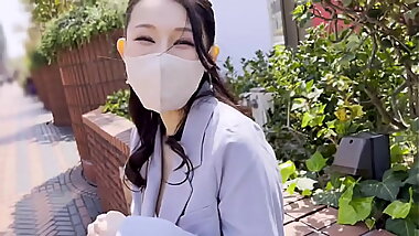 パート1【上品な顔してド淫乱な美巨乳歯科衛生士に3連続射精】奥さんより気持ちよくしてあげたい&hellip_大好きな彼の為ならなんでもしちゃういいなりお姉さん/形○ハリ○大きさ○三拍子そろった極上おっぱいをブルンブルン揺らして中出しSEX！/お風呂で密着ご奉仕&rarr_立ちハメ追い中出し！/電マで高まった子宮をチ●ポで突かれて連続潮吹きアクメ！【しろうとハメ撮り＃みずね＃26歳＃歯科衛生士】https://x.gd/mnuBd