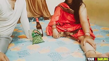 Esi Maa Ho to Biwi Ki Kya Jrurt, Daaru Bhi Peeti Hai, Aur Choot Bhi Deti Hai Aur Kya Chahiye Mard Ko